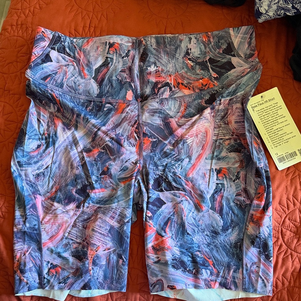 Lululemon Athletica | Atmospheric Purple Multi | Base Pace HR Short 8” | SIZE 12